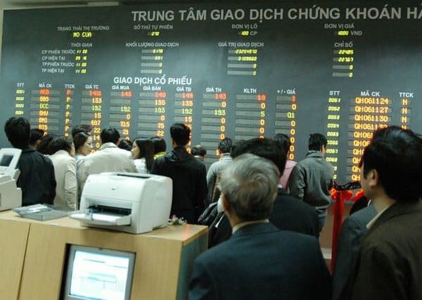 Bán khống cổ phiếu là gì? Hiểu rõ khái niệm và quy định pháp luật Bán khống cổ phiếu là gì? Hiểu rõ khái niệm và quy định pháp luật